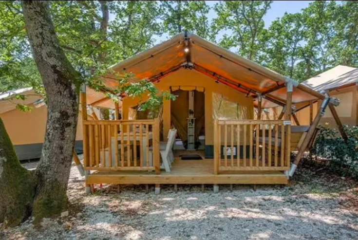 Eurocamp Eco Lodge – 2 Schlafzimmer, 5 Personen