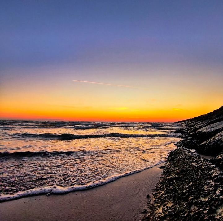 Sunrise and Sundown · 4