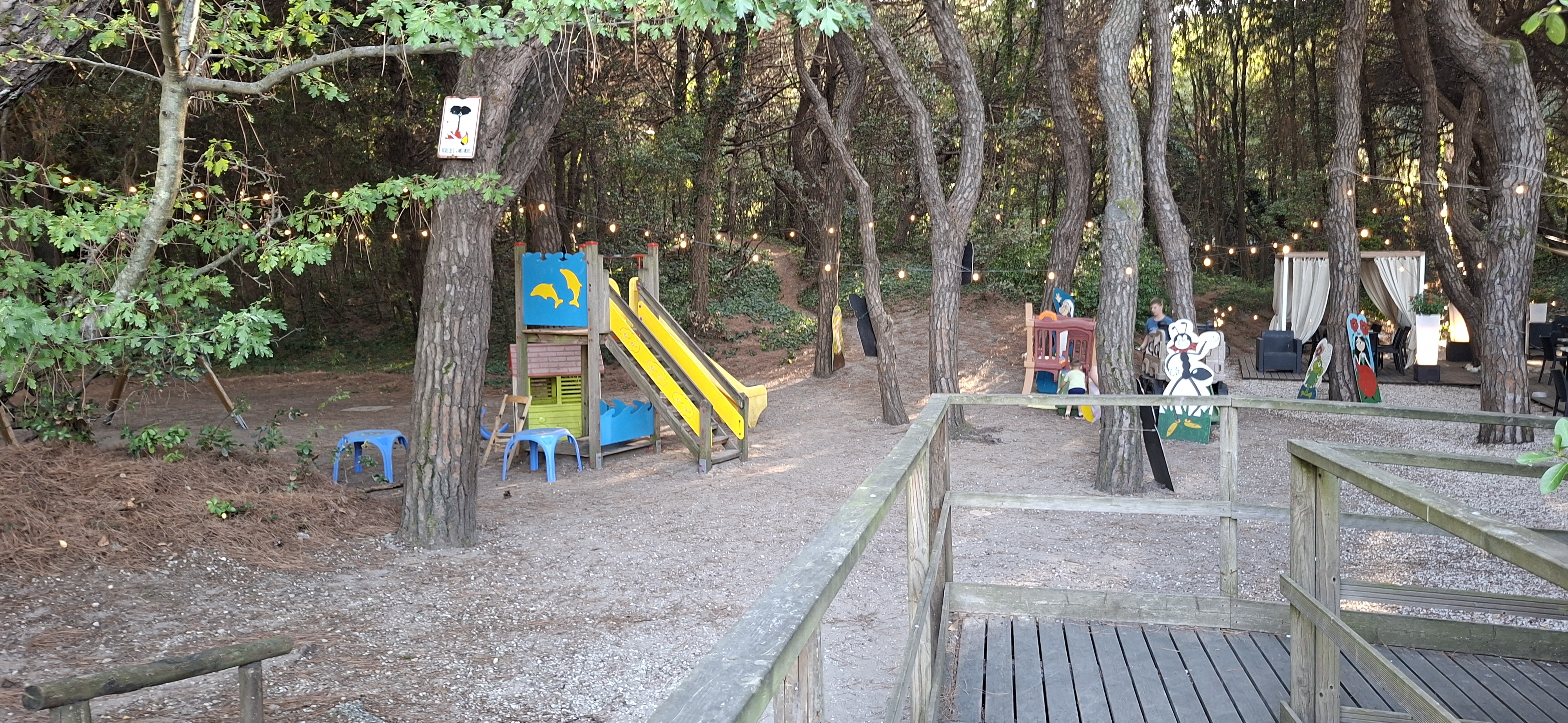 Spielplatz bei der Weinstube